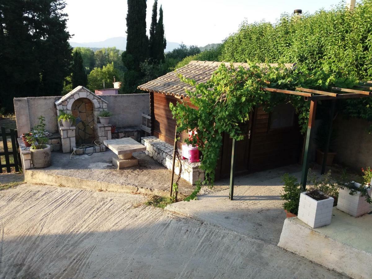 House In The Country Guest House Vátos Exterior foto